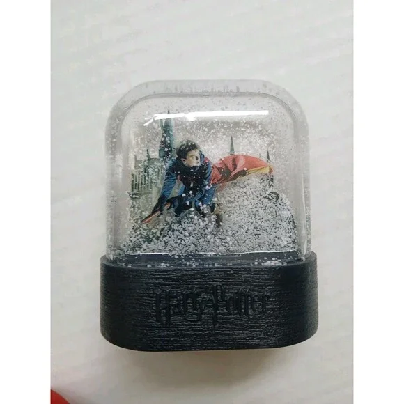 Harry Potter Lot Of 8 Miscellaneous Items Gryffindor Banner-flag, Slytherin Etc